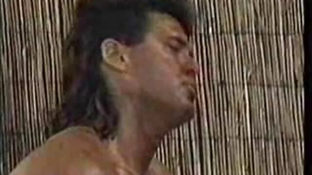 Poussin détendu est d'humeur film transexuel français à rencontrer un beau vieux papa