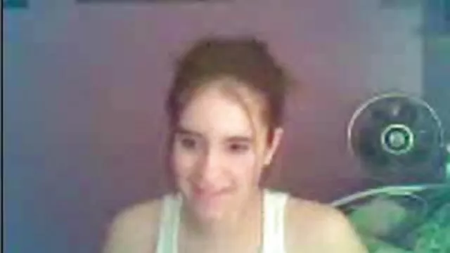 Un cocu ringard regarde sa copine film xxx trans baisée par un inconnu musclé