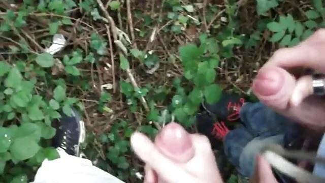 Gonzo - Alyssa Lynn aux gros seins film gratuit transexuel pawg se fait baiser brutalement