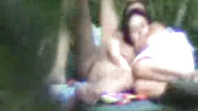 Le joueur de balle obtient une films pornos trans soeur rouge