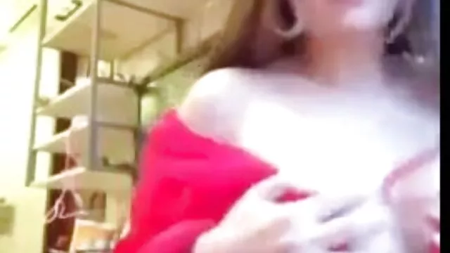 College Babe suce une bite si fort transexuel vidéo gratuite