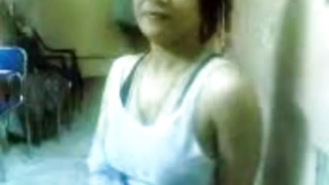 Homme athlétique tendre et mignonne en transex gratuit noir sur une scène de sexe blanche