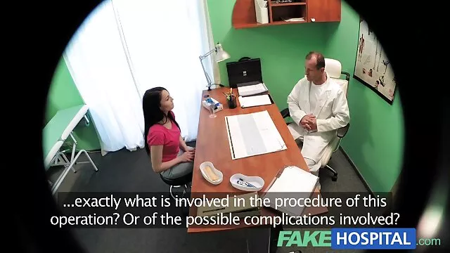 Gros seins en uniforme - Chanel Preston Keiran Lee - film porno gratuit trans The One