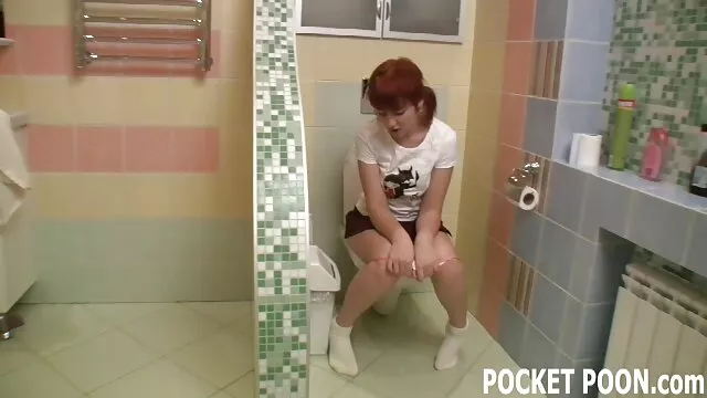 Domina raspelt Sklaven die Hornhaut film porno transexuel gratuit ins Maul!