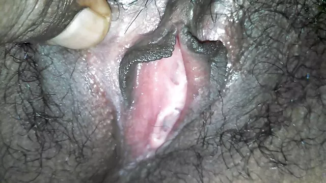 Incroyables adolescents lesbiennes aux gros seins dans le bain film gratuit transexuel